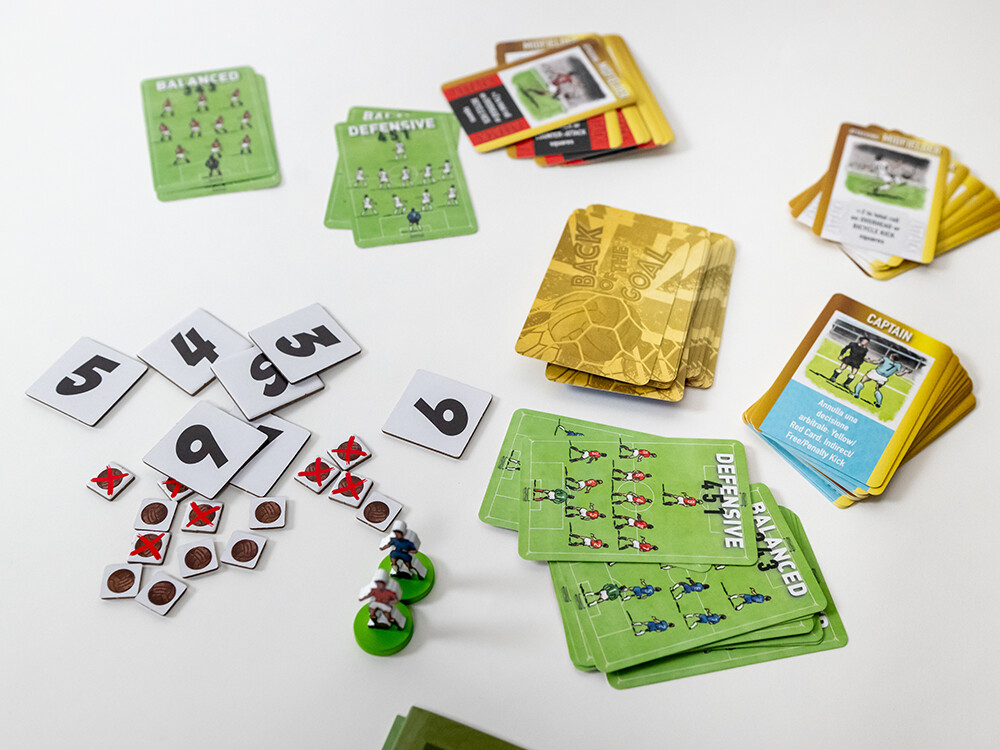 Game cards and components